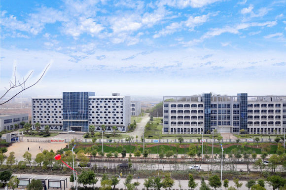 赣州电子工业技术学校